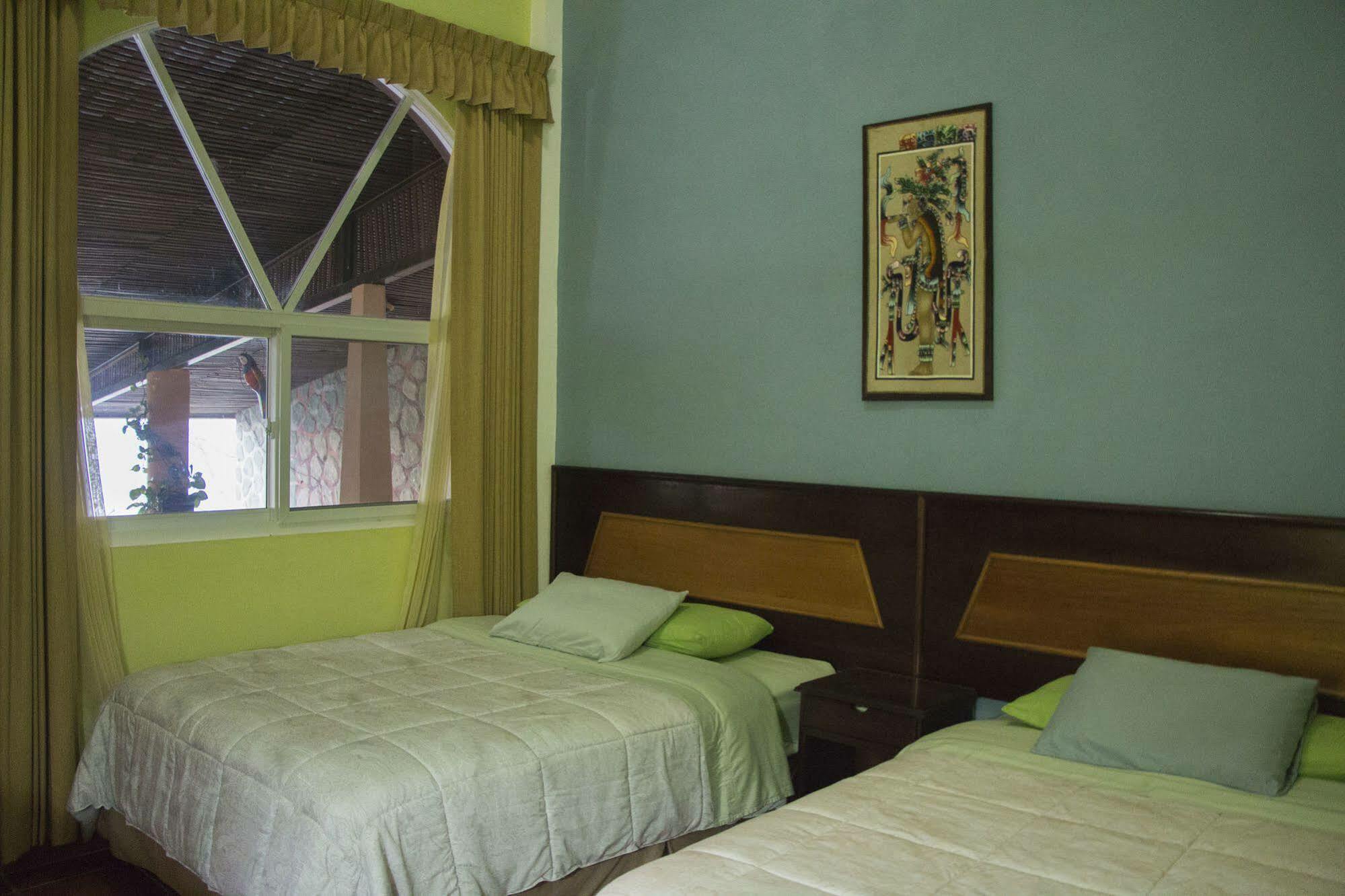 Hotel Ribiera Del Lago Peten Itza San Roman 외부 사진